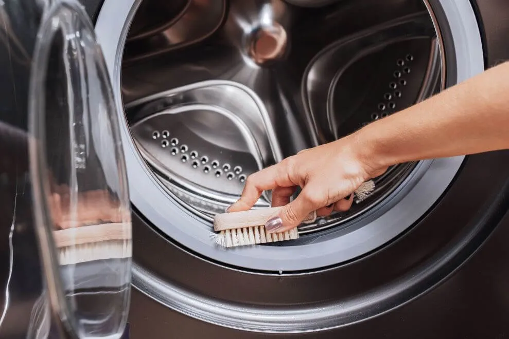 Bao lâu nên vệ sinh lồng giặt 1 lần?