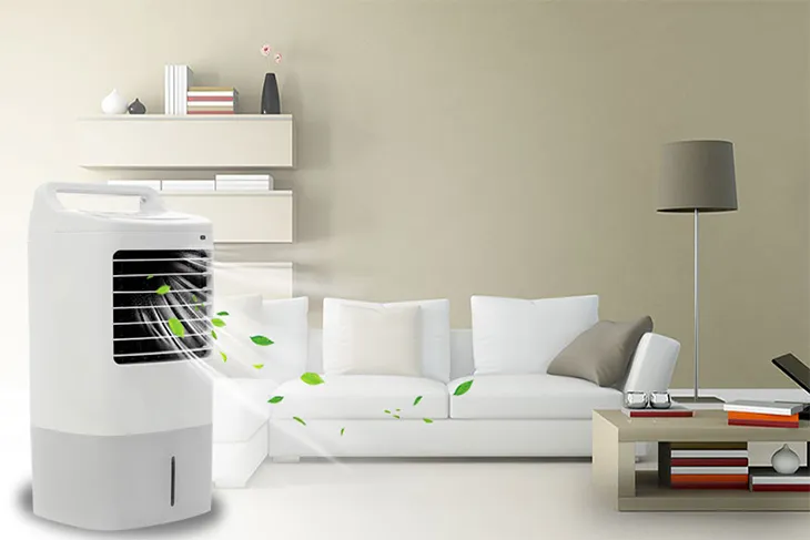 Không nên sử dụng quạt điều hòa trong phòng kín vì nguyên lý hoạt động của nó cần không khí lưu thông để làm mát. Việc sử dụng quạt điều hòa trong phòng kín sẽ làm giảm hiệu quả làm mát, gây tích tụ độ ẩm, có thể dẫn đến nấm mốc và ảnh hưởng không tốt đến sức khỏe, đặc biệt là các bệnh về hô hấp.